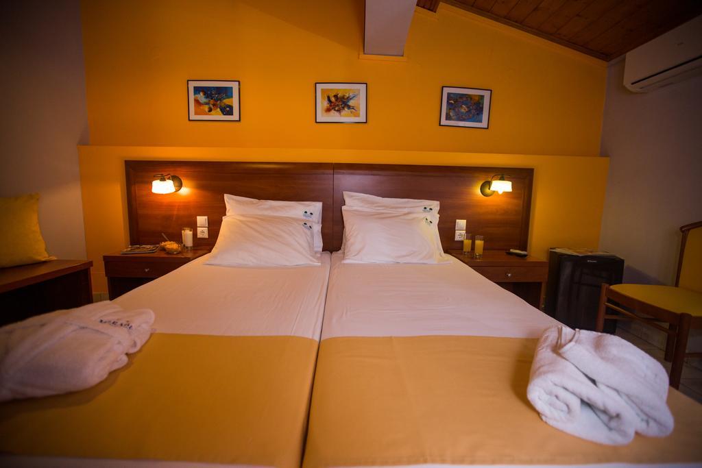 Mirabel Citycenter Hotel Argostoli  Exterior foto