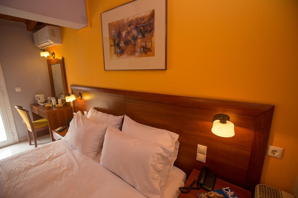 Mirabel Citycenter Hotel Argostoli  Exterior foto