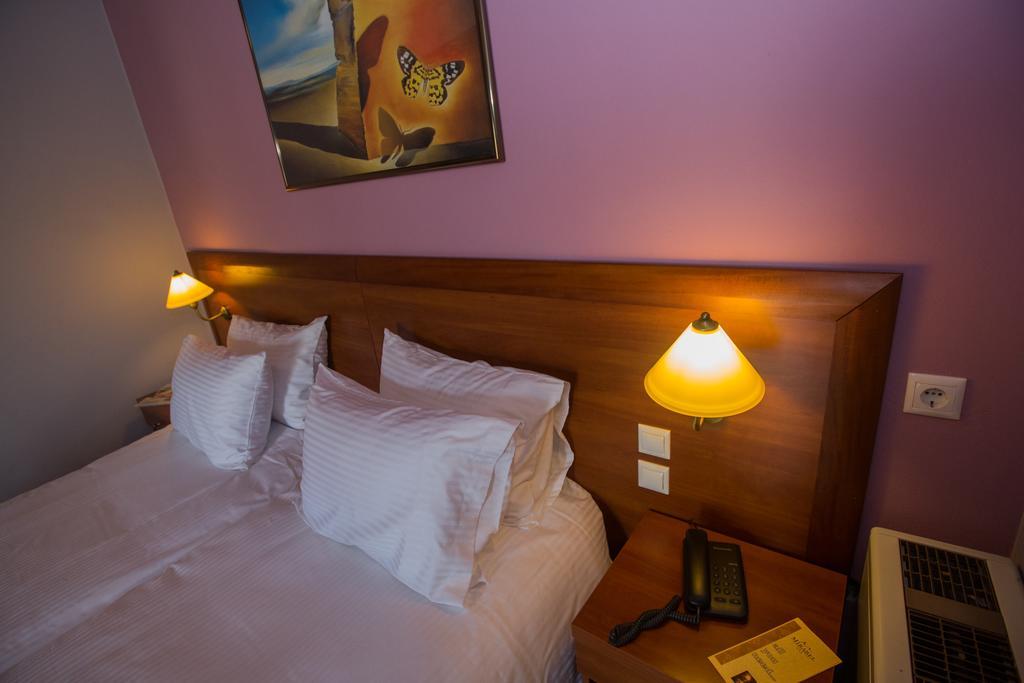 Mirabel Citycenter Hotel Argostoli  Exterior foto